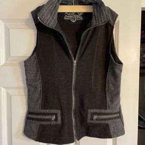 Kuhl Kashmira vest size medium.